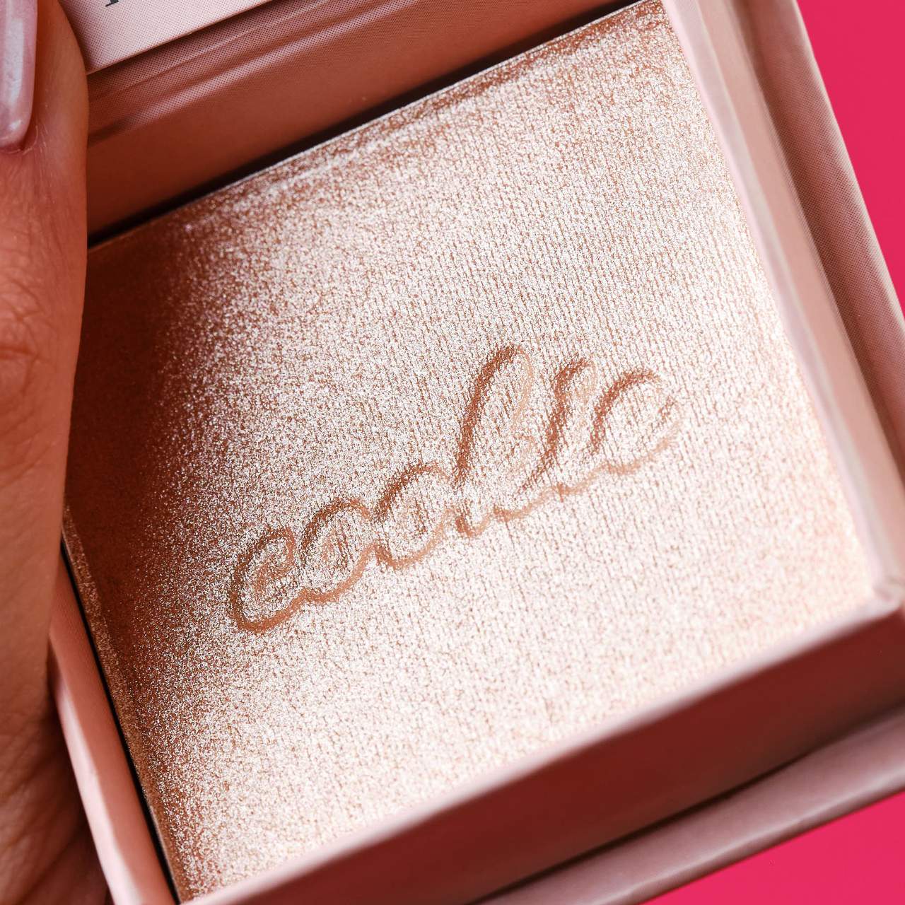 Benefit Cosmetics Cookie Highlighter