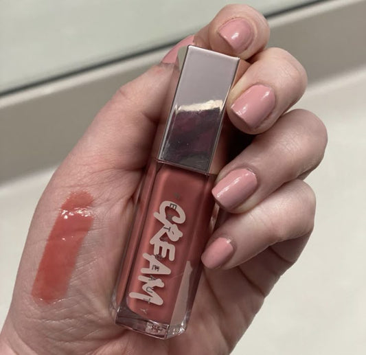 Fenty Beauty Gloss Bomb Cream Color Drip Lip Cream in Fenty Glow