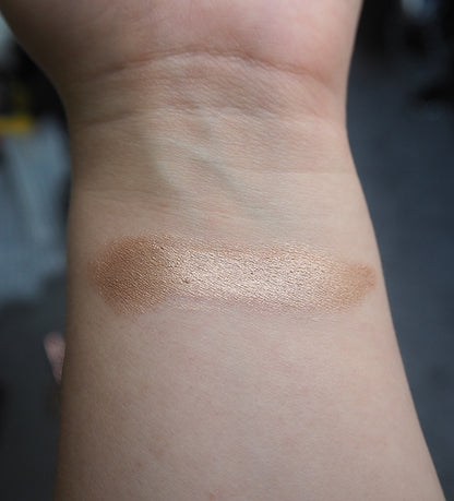 Charlotte Tilbury Easy To Mesmerise Champagne