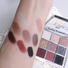 Dior backstage eyeshadow palette 002 smoky essentials