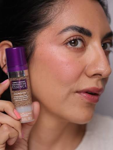 Covergirl Foundation Essence 40 Medium